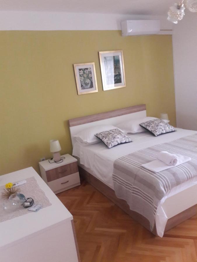 Apartments Smiljana Mucic Makarska Eksteriør billede