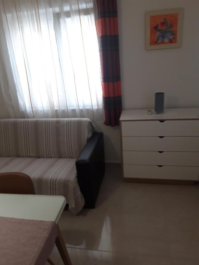 Apartments Smiljana Mucic Makarska Eksteriør billede