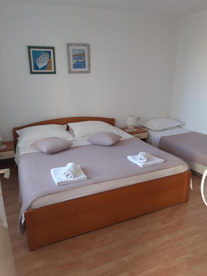 Apartments Smiljana Mucic Makarska Eksteriør billede