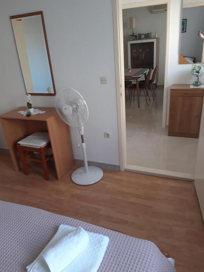 Apartments Smiljana Mucic Makarska Eksteriør billede